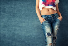 Как не нужно носить джинсы с высокой талией.