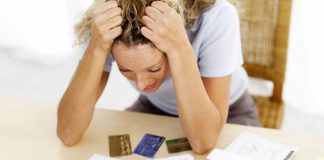 Четверть россиян тратит почти все свои доходы на оплату долгов