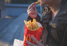 Тест: отгадаем ваш возраст, исходя из ваших пищевых привычек