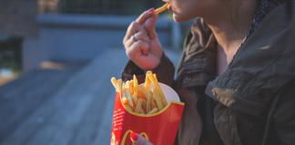 Тест: отгадаем ваш возраст, исходя из ваших пищевых привычек