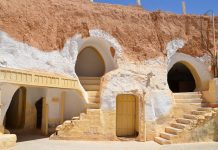 Тест: попробуйте назвать страну, в которой находятся эти города. Его проходят только 3 человека из 1000