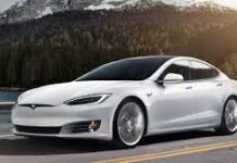 Поддержанная Tesla Model S: какие версии можно приобрести из Америки?