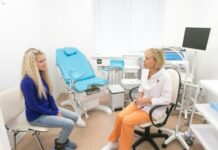 Когда нужно идти к гинекологу: с какими проблемами обращаются