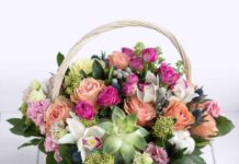 Чем хороши букеты в корзинах?