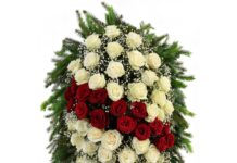 Чем хороши венки из живых цветов?