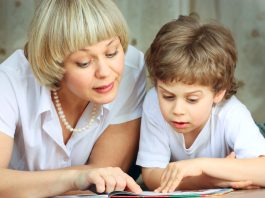 Что входит в обязанности няни для ребенка?