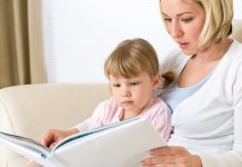 5 причин обратиться в КЦ Двор чтобы выбрать няня выходного дня