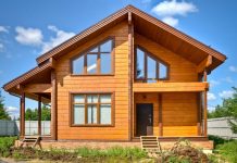 В чем преимущества домов из профилированного бруса?